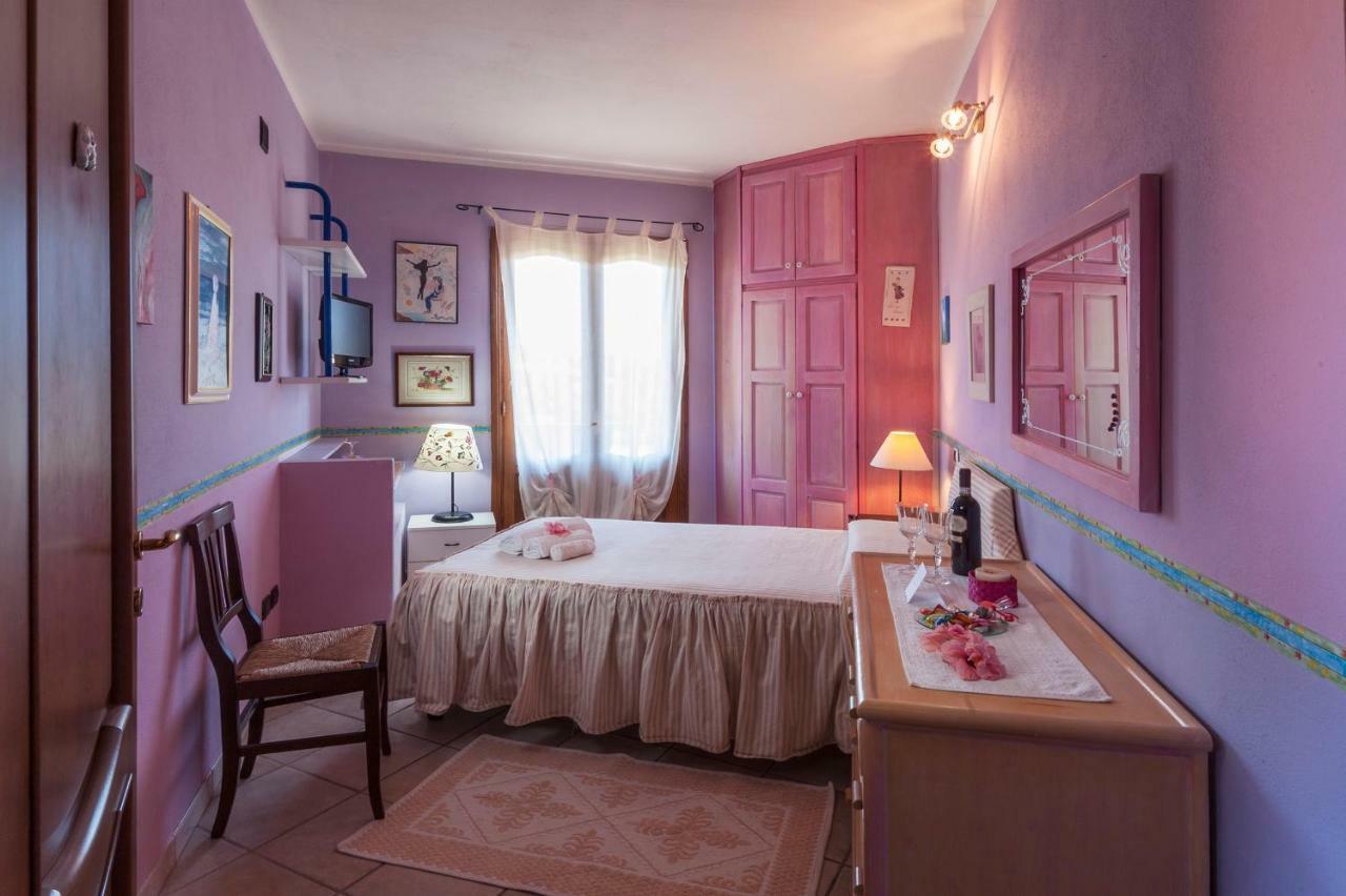 Le Quattro Mura Bed and Breakfast Pula Εξωτερικό φωτογραφία